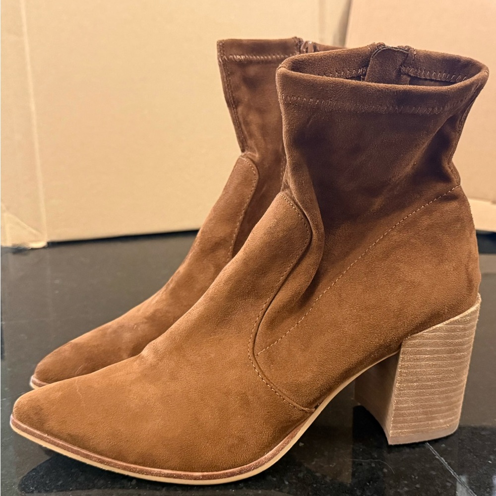 Steve Madden Brown Suede Block Heel Boots